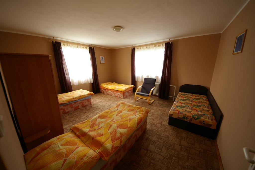 Penzion Mansky Dvur Dolni Zandov エクステリア 写真